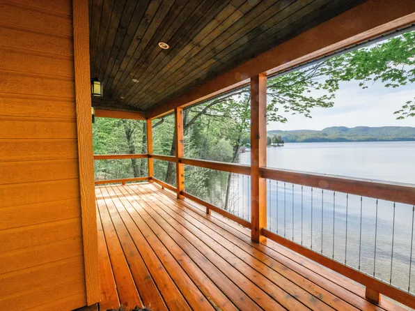 309 Farrell Rd, Willsboro, NY 12996