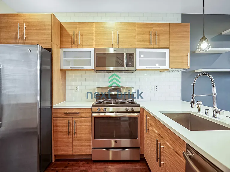 1128 N 90th St #B — Photo 9