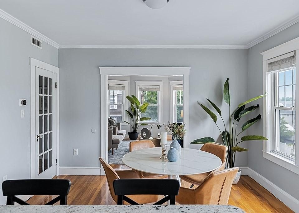 1st image of 55 Whitten St #3