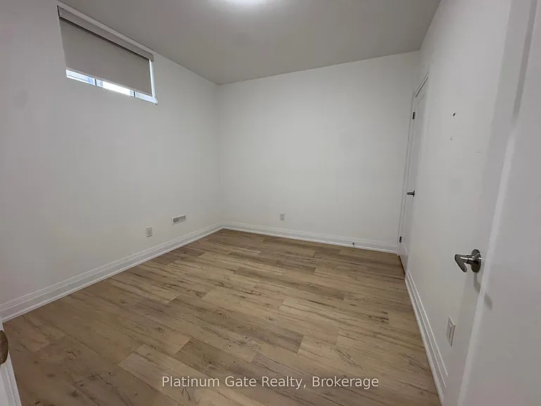 1433 Twilite Blvd #LOWER — Photo 6