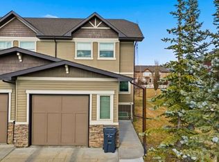 150 S Vanier Dr #408, Red Deer, AB T4R0K9