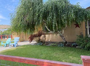 204 Apple Ave W, Omak, WA 98841