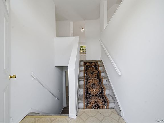 5th image of 57 Woodycrest Drive