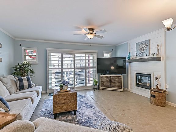 2nd image of 7312 Seawall Blvd APT 119