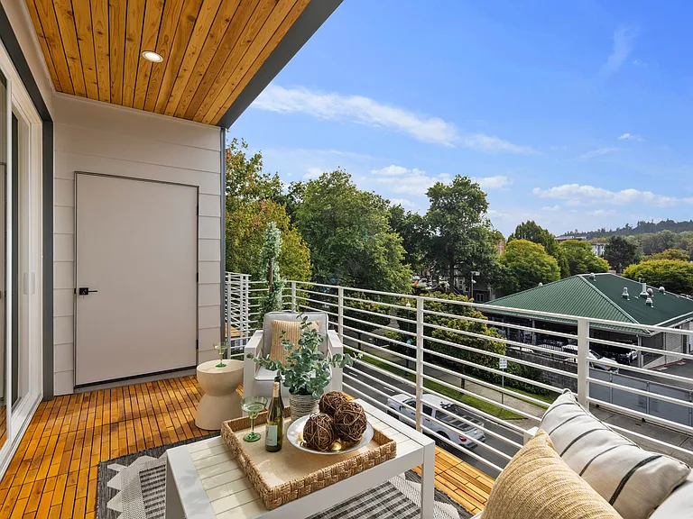 Giant deck with exterior storage