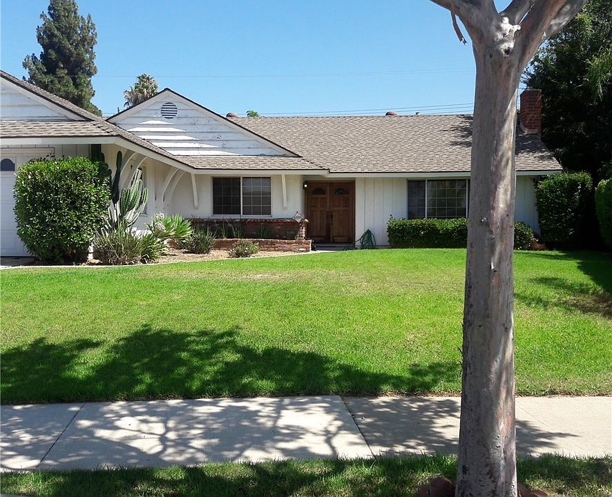 1st image of 734 W La Deney Dr