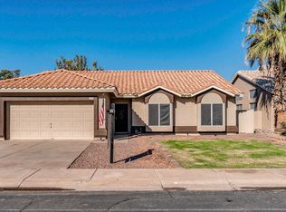520 W Comstock Dr, Gilbert, AZ 85233