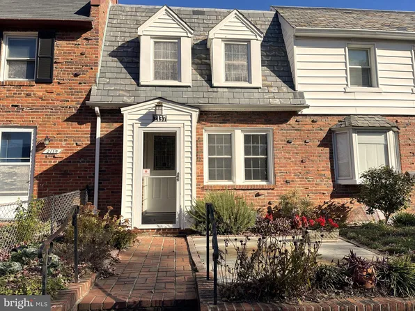 2137 N Brandywine St, Arlington, VA 22207