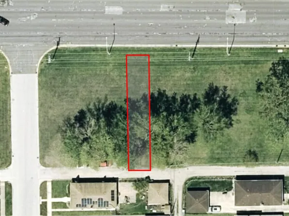 804 State St, Calumet City, IL 60409