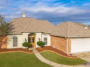 34043 Spring Lake Dr, Walker, LA 70785