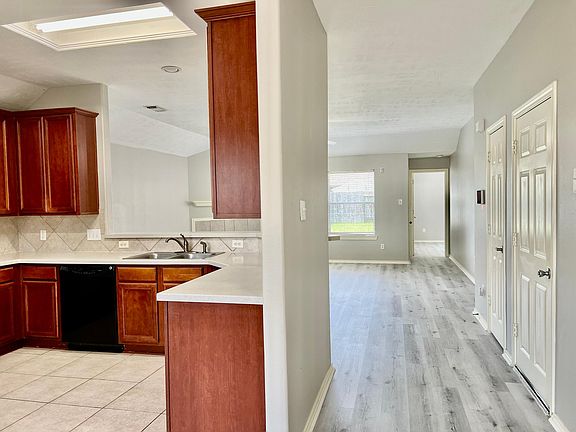 5th image of 24631 Hampton Lakes Dr