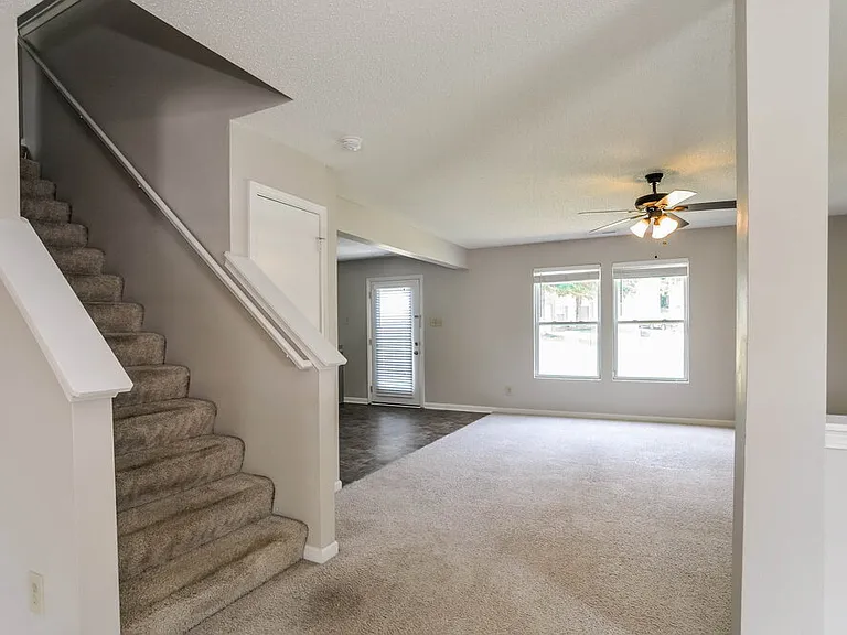 7029 Maple Park Ln — Photo 6