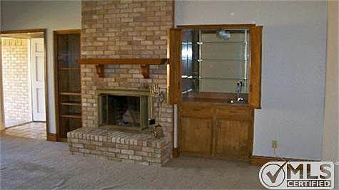 4th image of 2219 Woodcreek #B