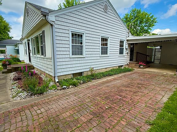 3rd image of 472 N 17th St