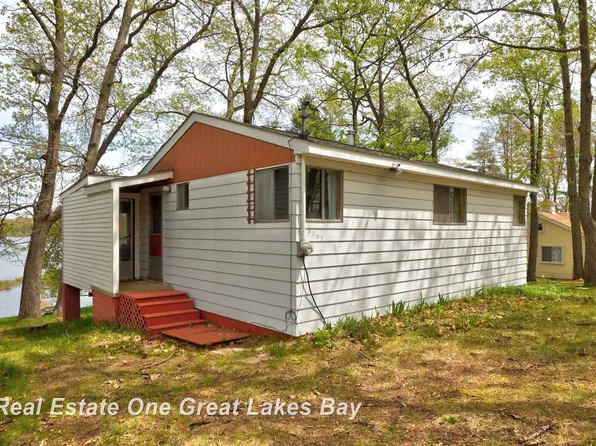 3202 Henry St, National City, MI 48748