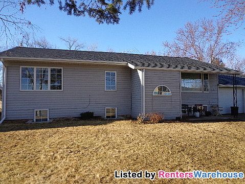 1st image of 916 1st St S