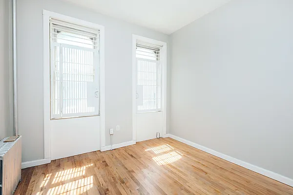 Rented by Nooklyn NYC LLC | media 23