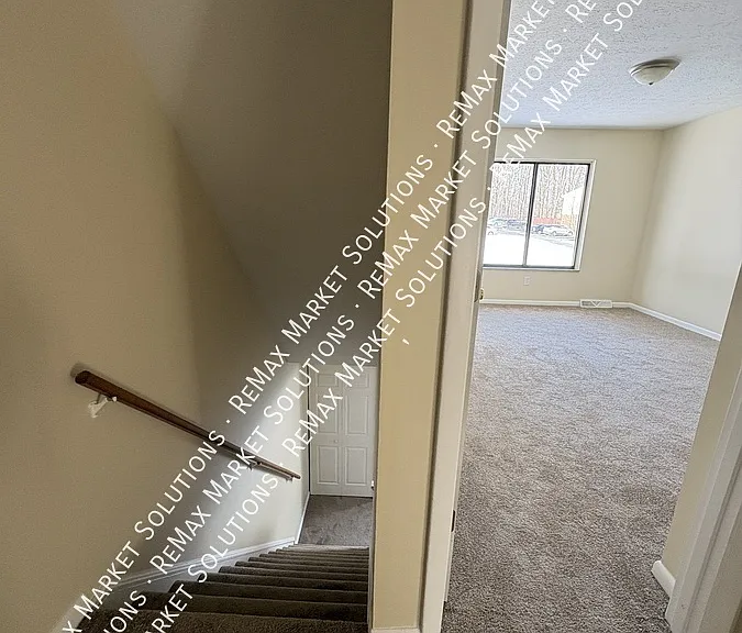 2398 Echo Valley Dr — Photo 7