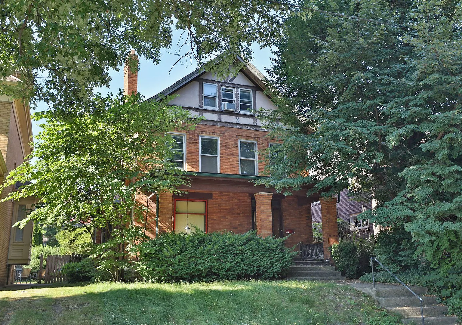 Discover your perfect newly renovated 8BR home at 49 E. Oakland Ave. — Photo 1