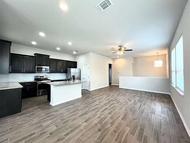 2101 Dillon Pond Ln #B — Photo 10