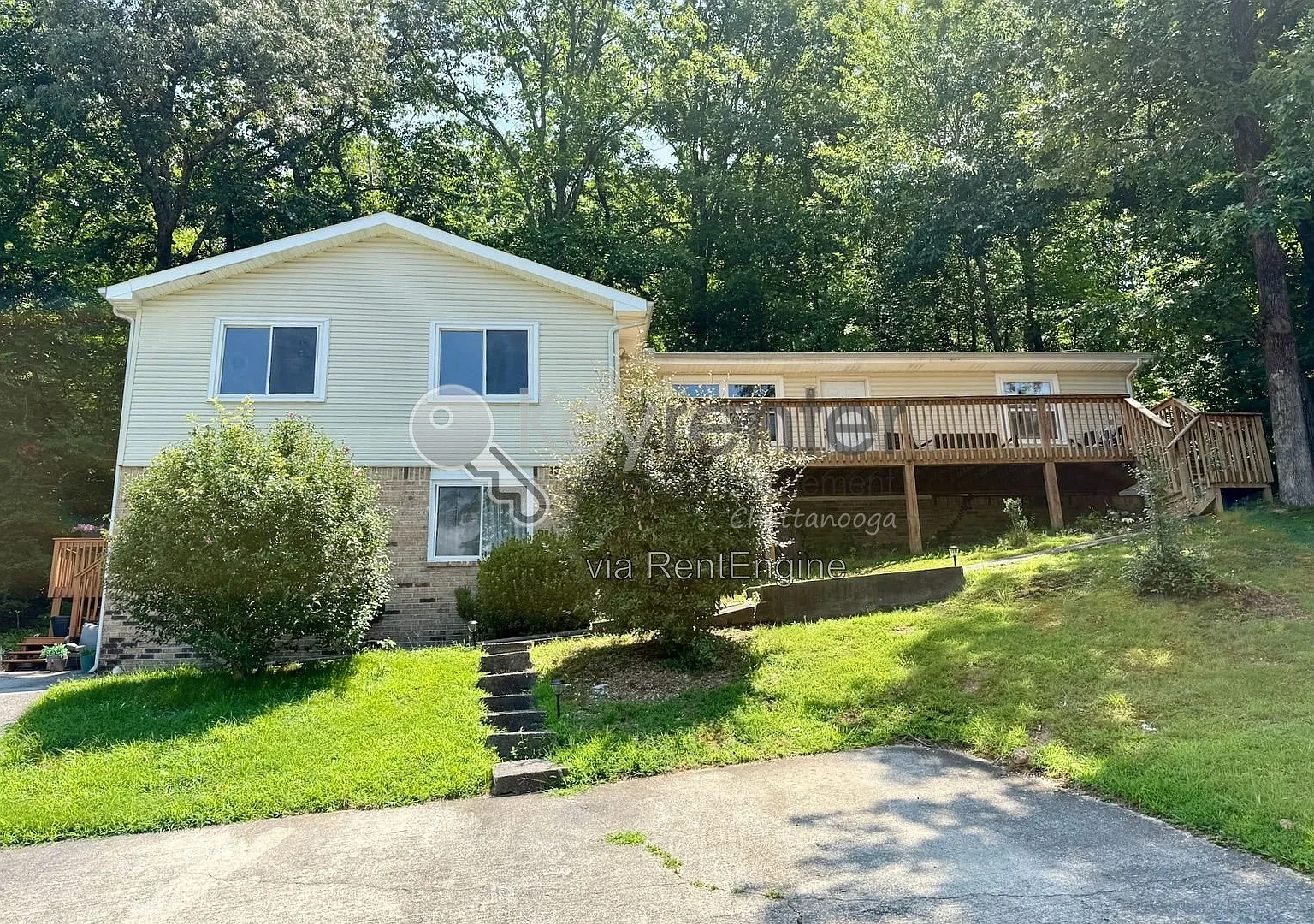 2 bed, 1.0 bath, $1,000 — Photo 1