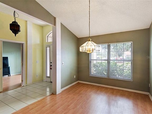 3rd image of 4755 Hearthside Dr