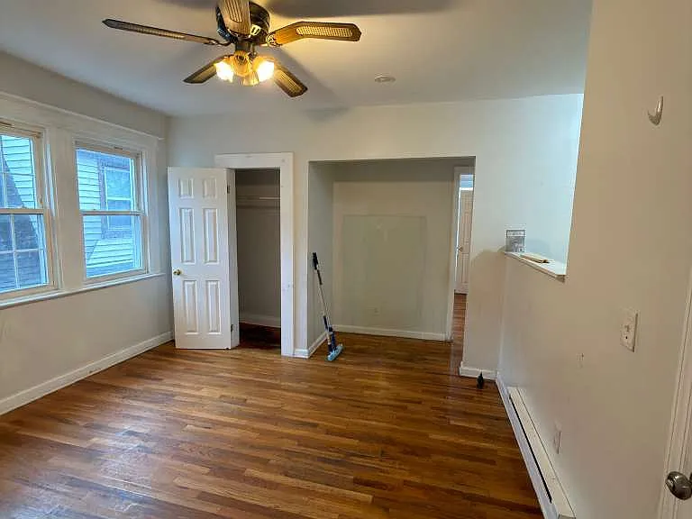138 N 12th St #3A — Photo 3