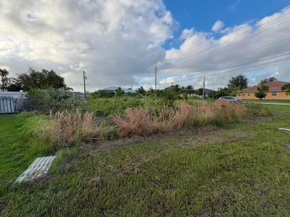 3244 SW HAMBRICK Street, Port St Lucie, FL 34953
