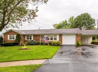 172 Woodmont Dr, Paris, KY 40361