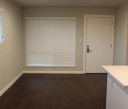 5th image of 3110 Red River St #D310