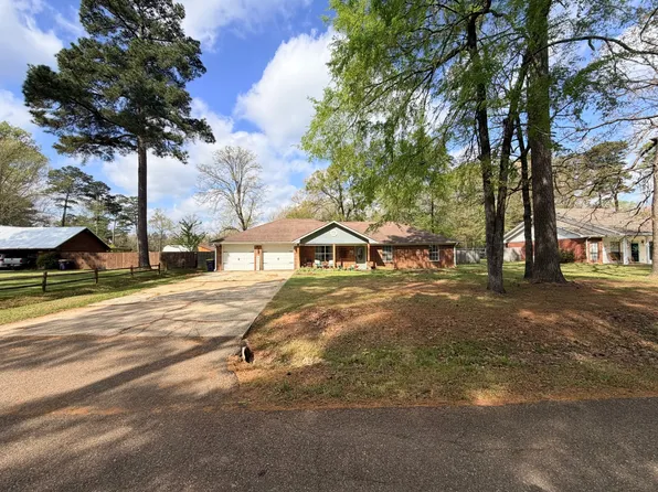 1241 Grant St, Ashdown, AR 71822