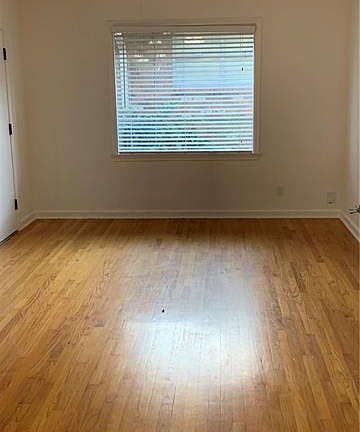 2nd image of 3711 Roman St
