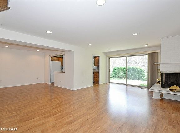 3rd image of 1716 Wildberry Dr #17-C