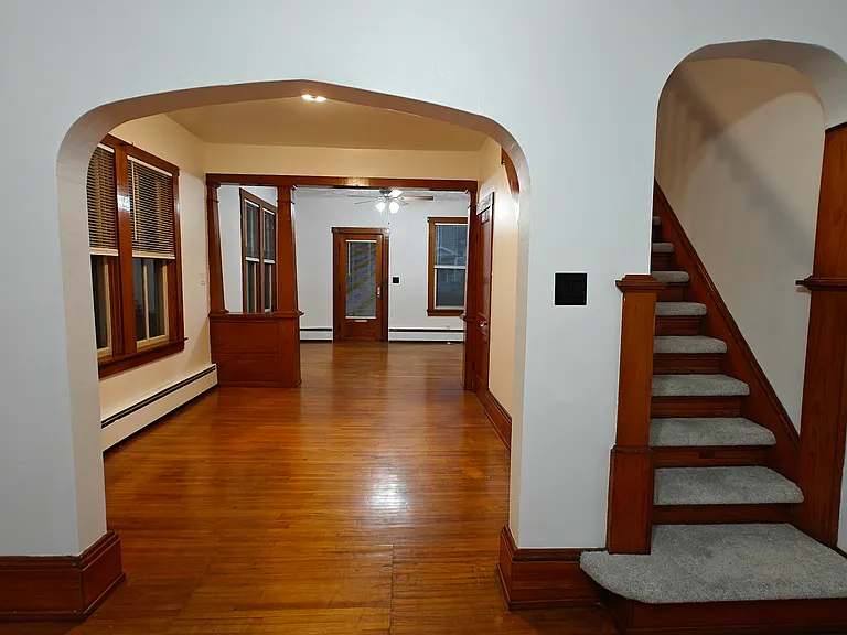 118 Shaw Ave — Photo 10