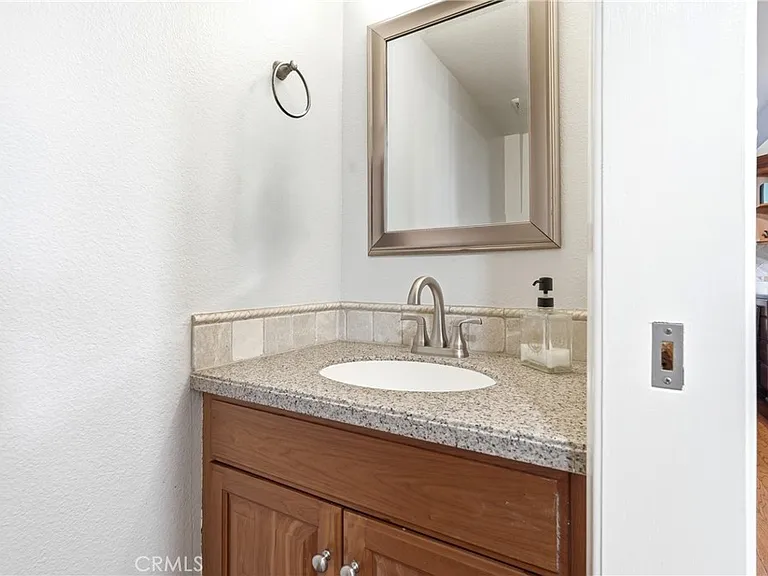 2235 El Capitan Dr — Photo 37