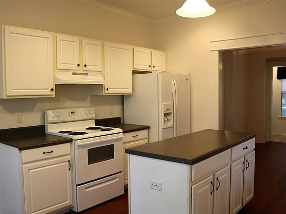 4th image of 5726 Fair Oak Ln
