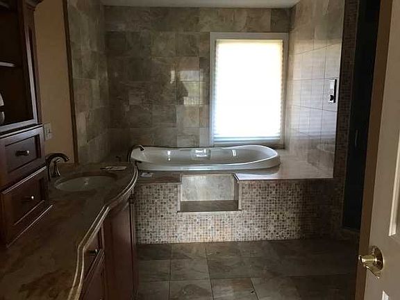 5th image of 73 Fuller Ln