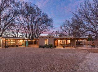 9 Orchard Ln, Corrales, NM 87048