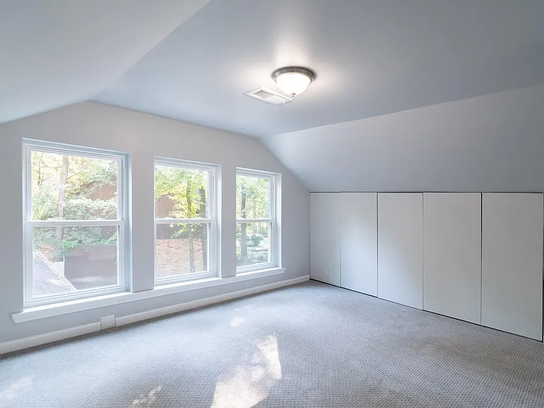 10 Coralvine Ct — Photo 30