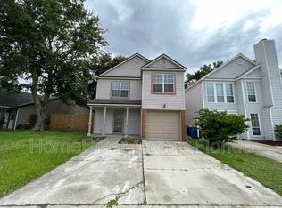 578 Staffordshire Dr E, Jacksonville, FL 32225