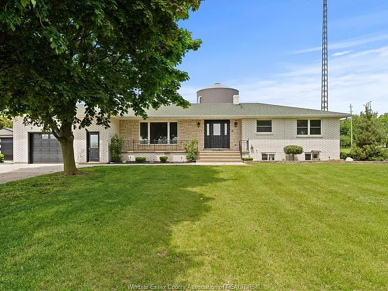 1502 Road 4 E — Photo 4