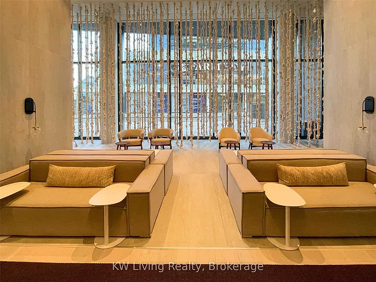 138 Downes St #918 — Photo 2