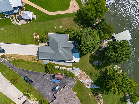 5th image of 39 Canary Dr