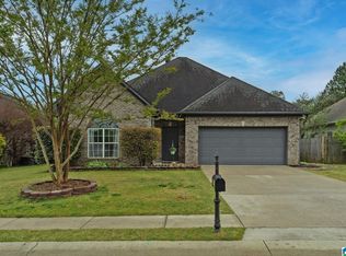 936 McAllister Dr, Calera, AL 35040