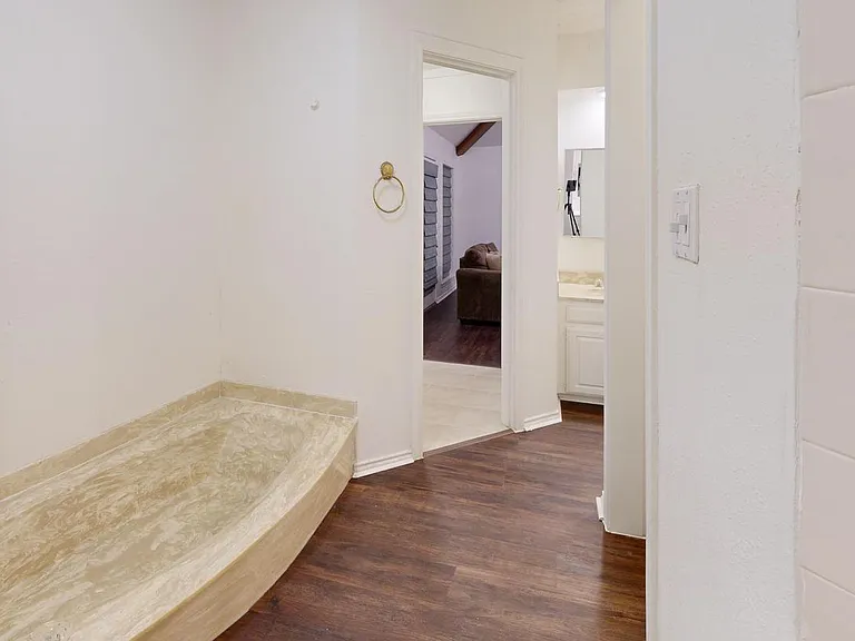 2609 Valparaiso Trl — Photo 17
