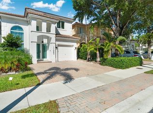 11583 NW 69th Ter, Doral, FL 33178