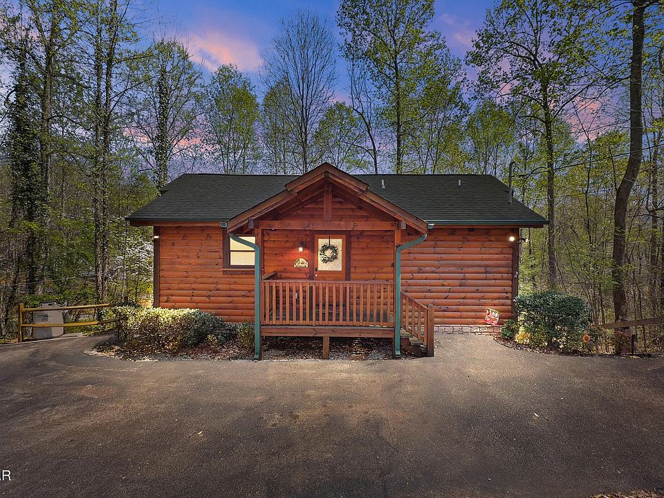 1st image of 3123 Happy Hollow Rd