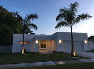 2256 Waldemere St, Sarasota, FL 34239