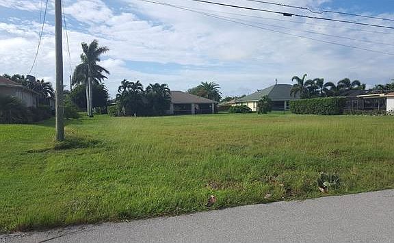 5th image of 1108 SW 44th St