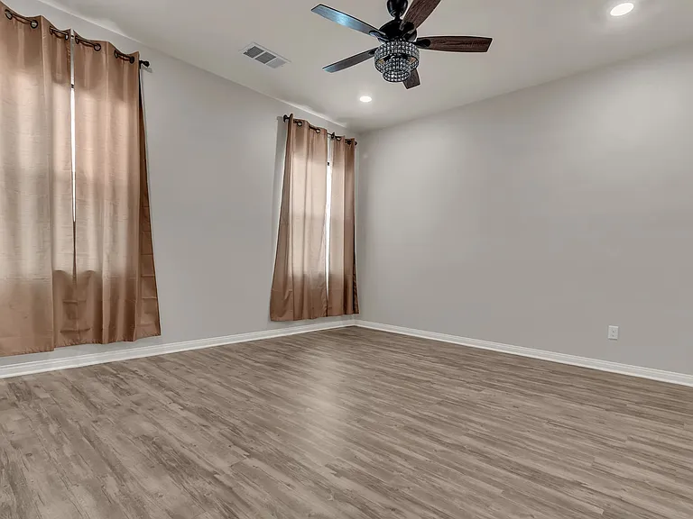 20720 Spring Mountain Rd — Photo 18